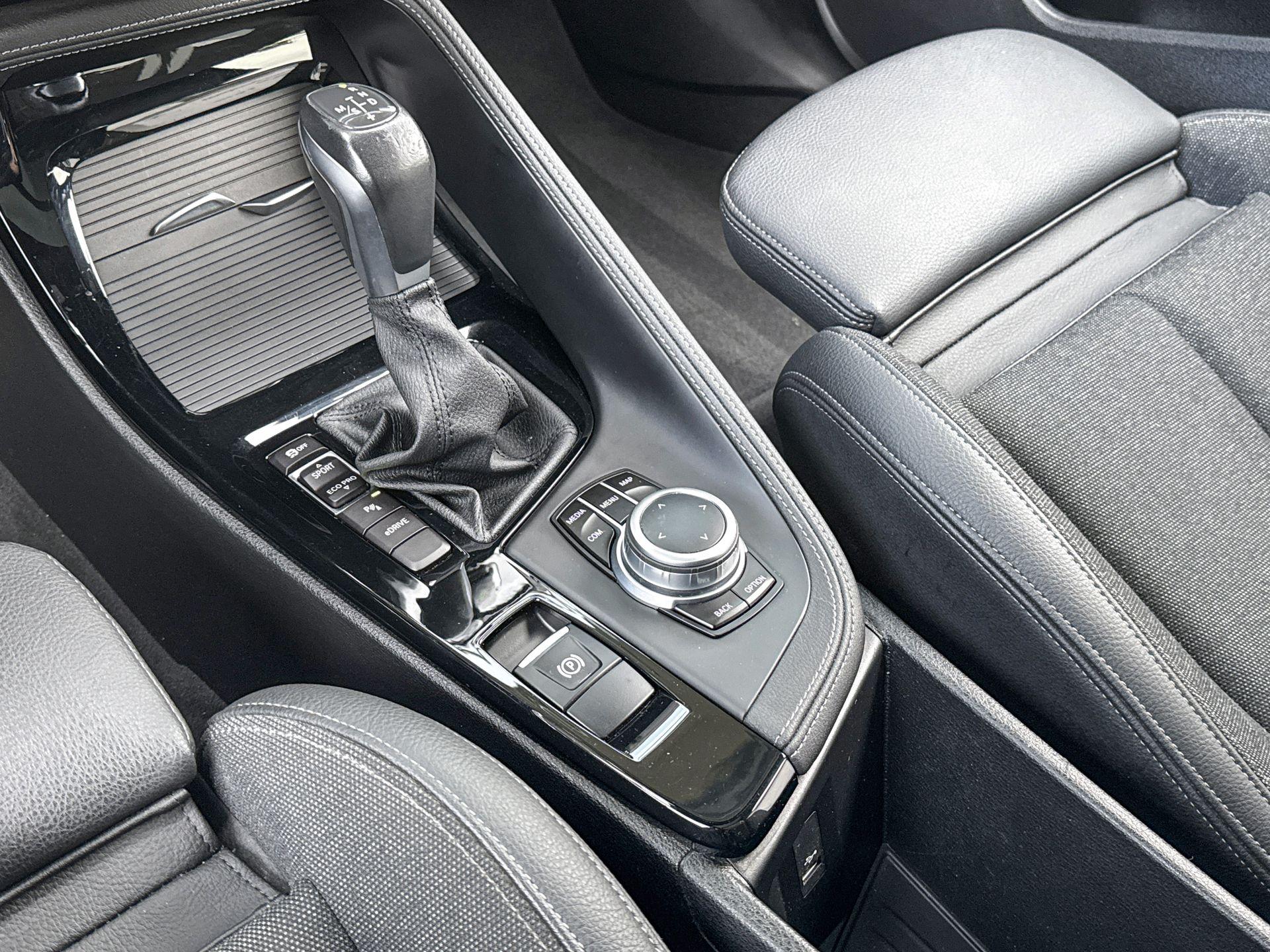Foto van BMW X2 Xdrive25e