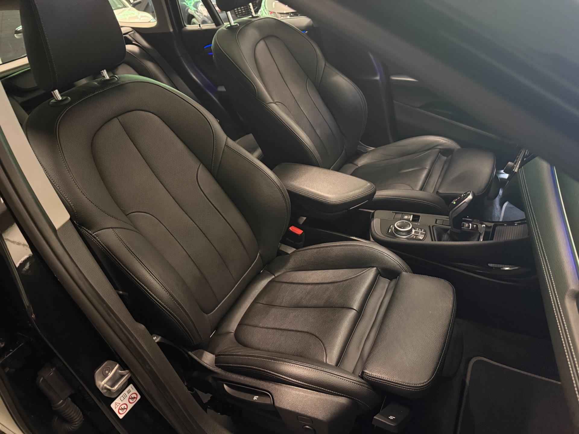 Foto van BMW X1 Sdrive18i