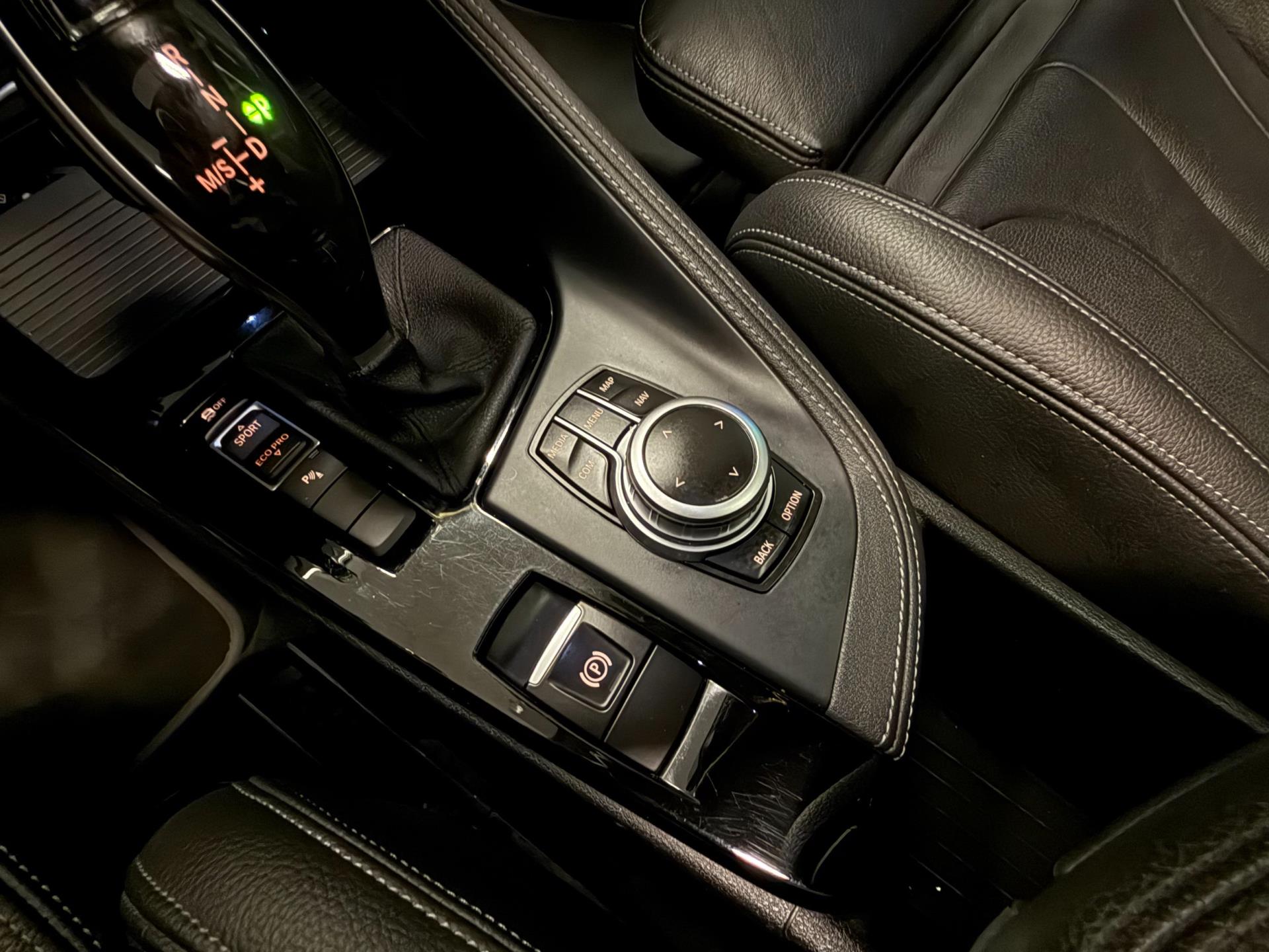 Foto van BMW X1 Sdrive18i