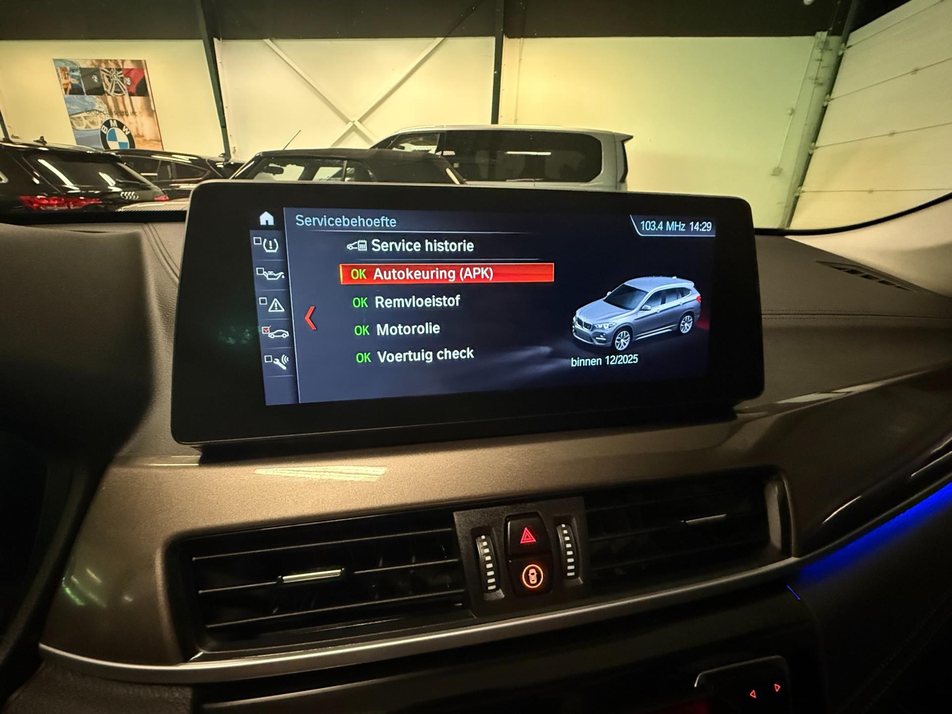 Foto van BMW X1 Sdrive18i