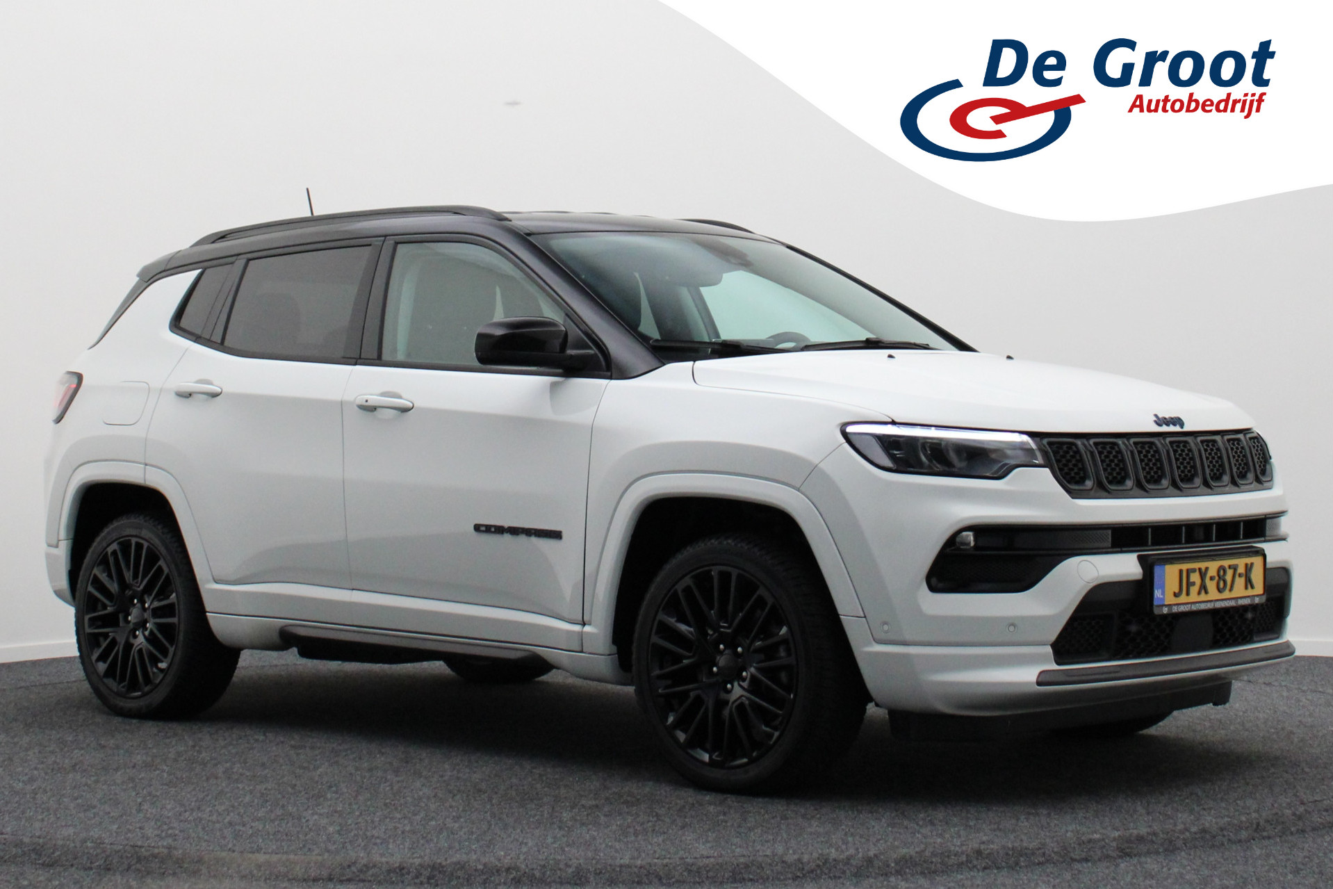 Foto van JEEP COMPASS
