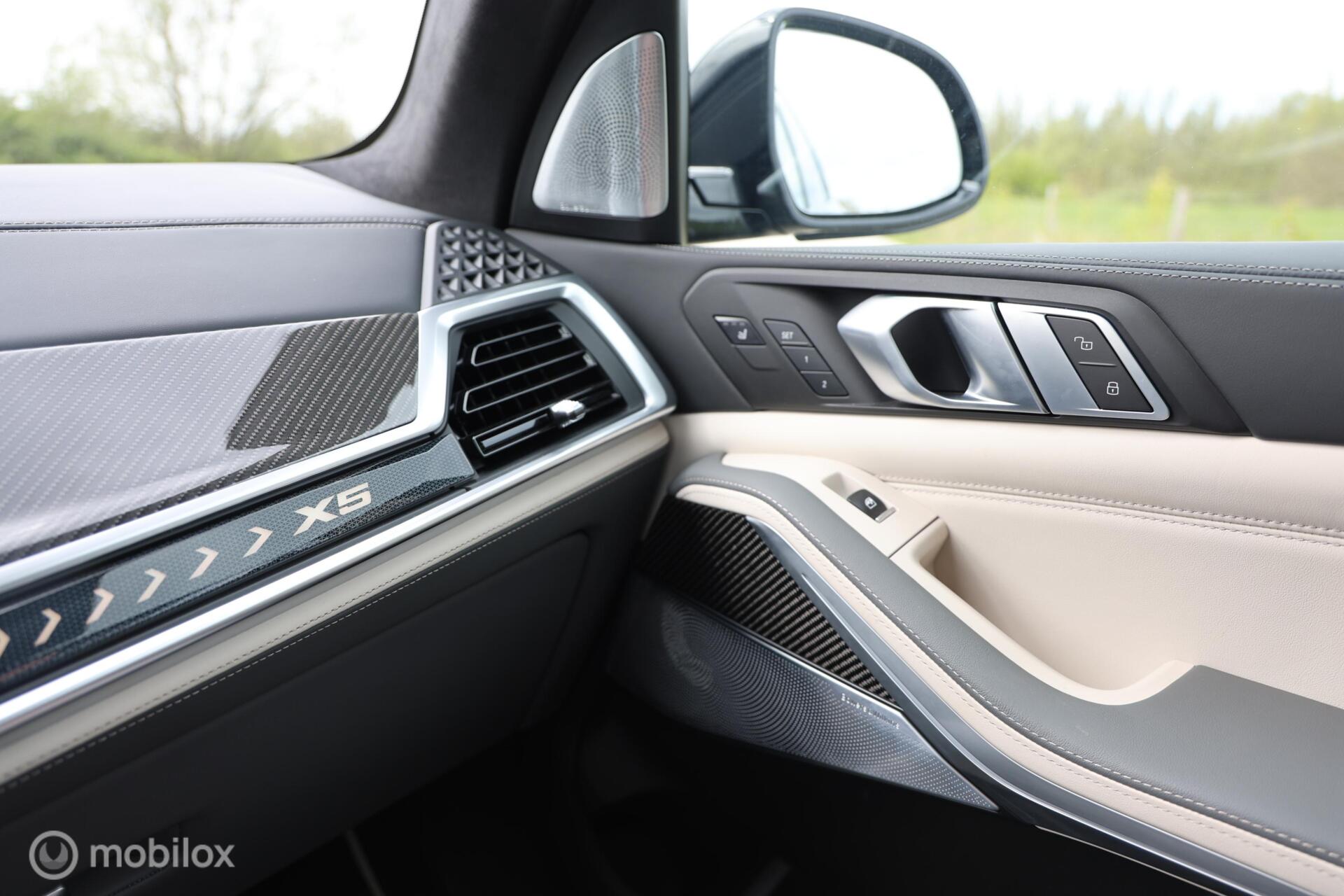 Foto van BMW X5 Xdrive50e