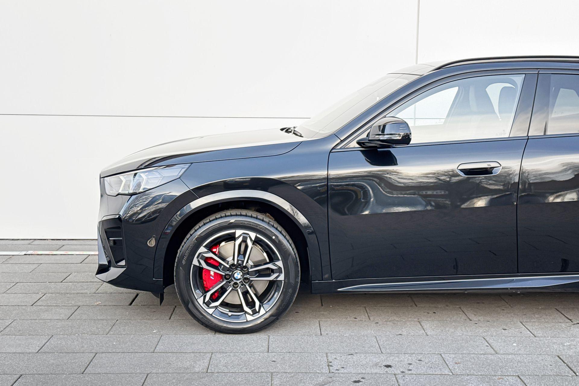 Foto van BMW Ix2 Edrive20