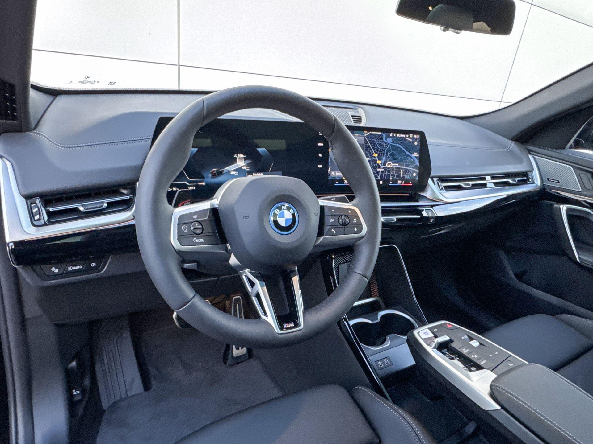 Foto van BMW Ix2 Edrive20