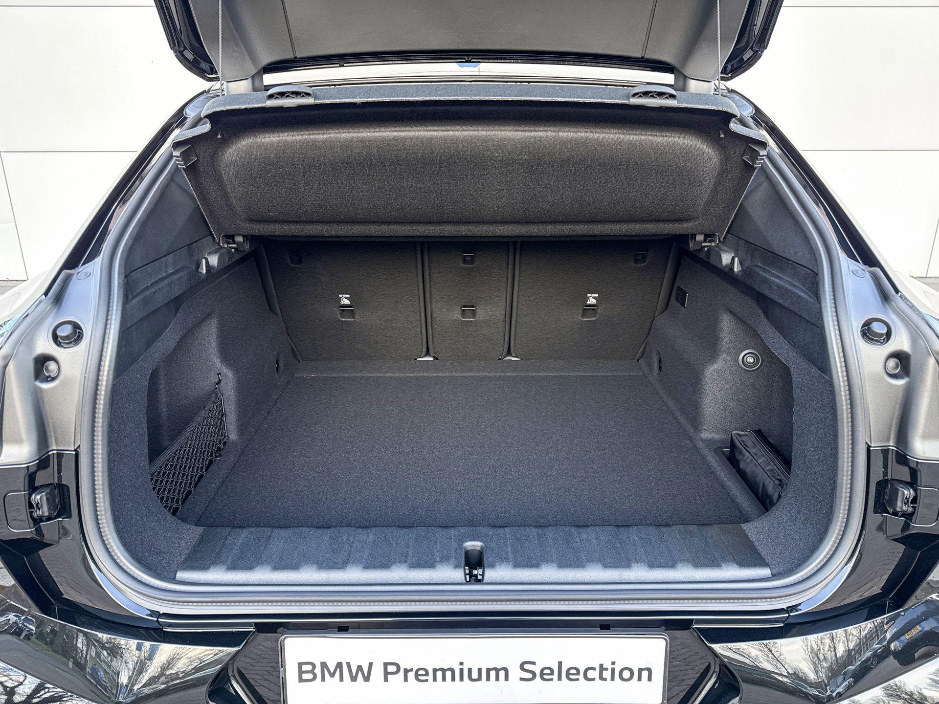 Foto van BMW Ix2 Edrive20