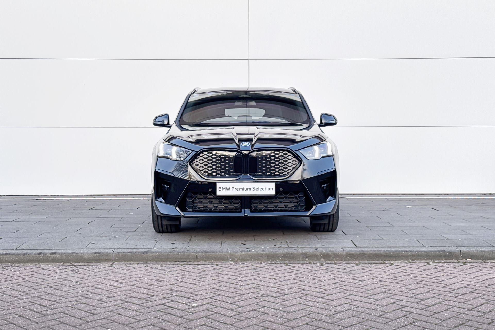 Foto van BMW Ix2 Edrive20