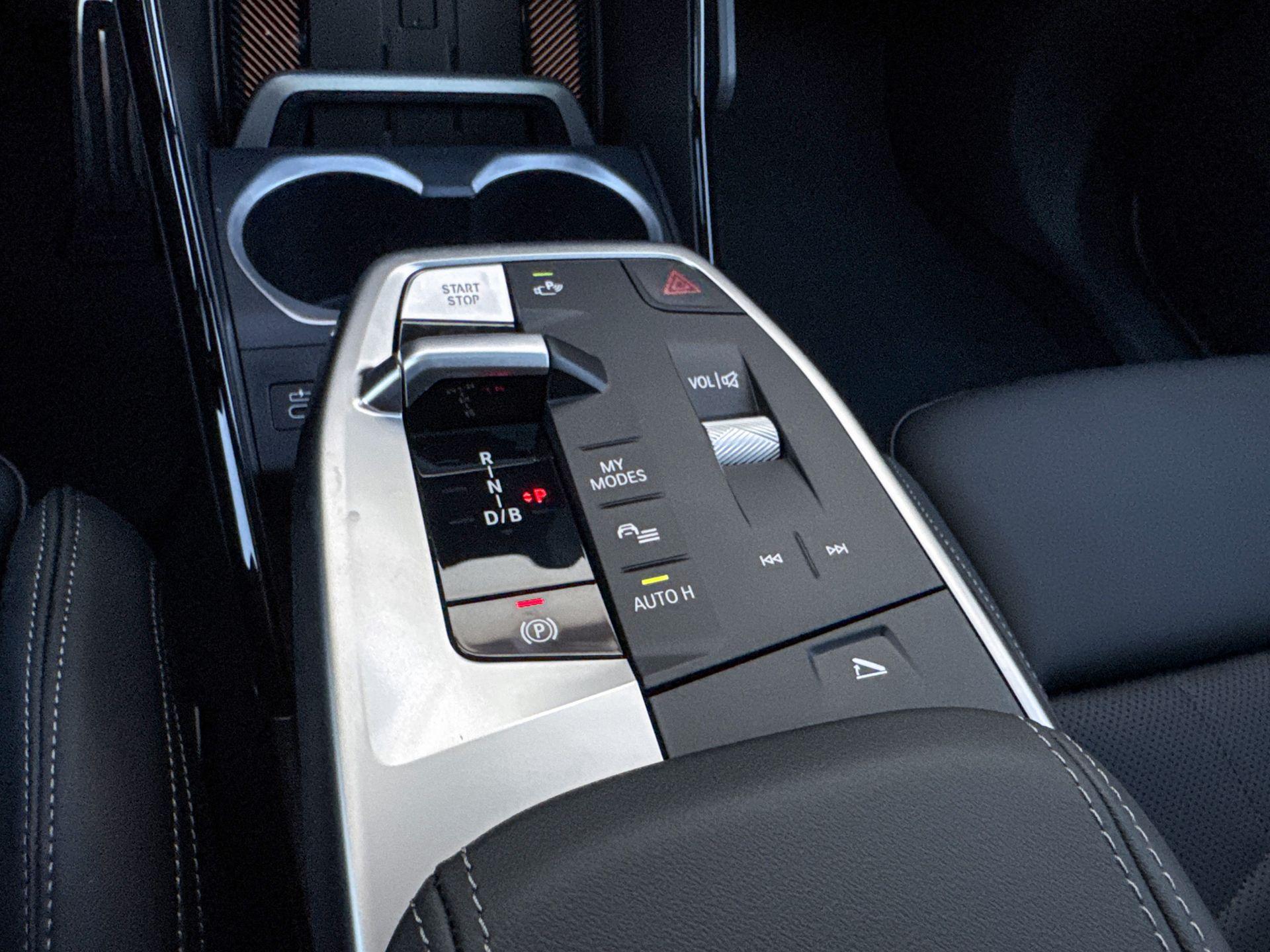 Foto van BMW Ix2 Edrive20