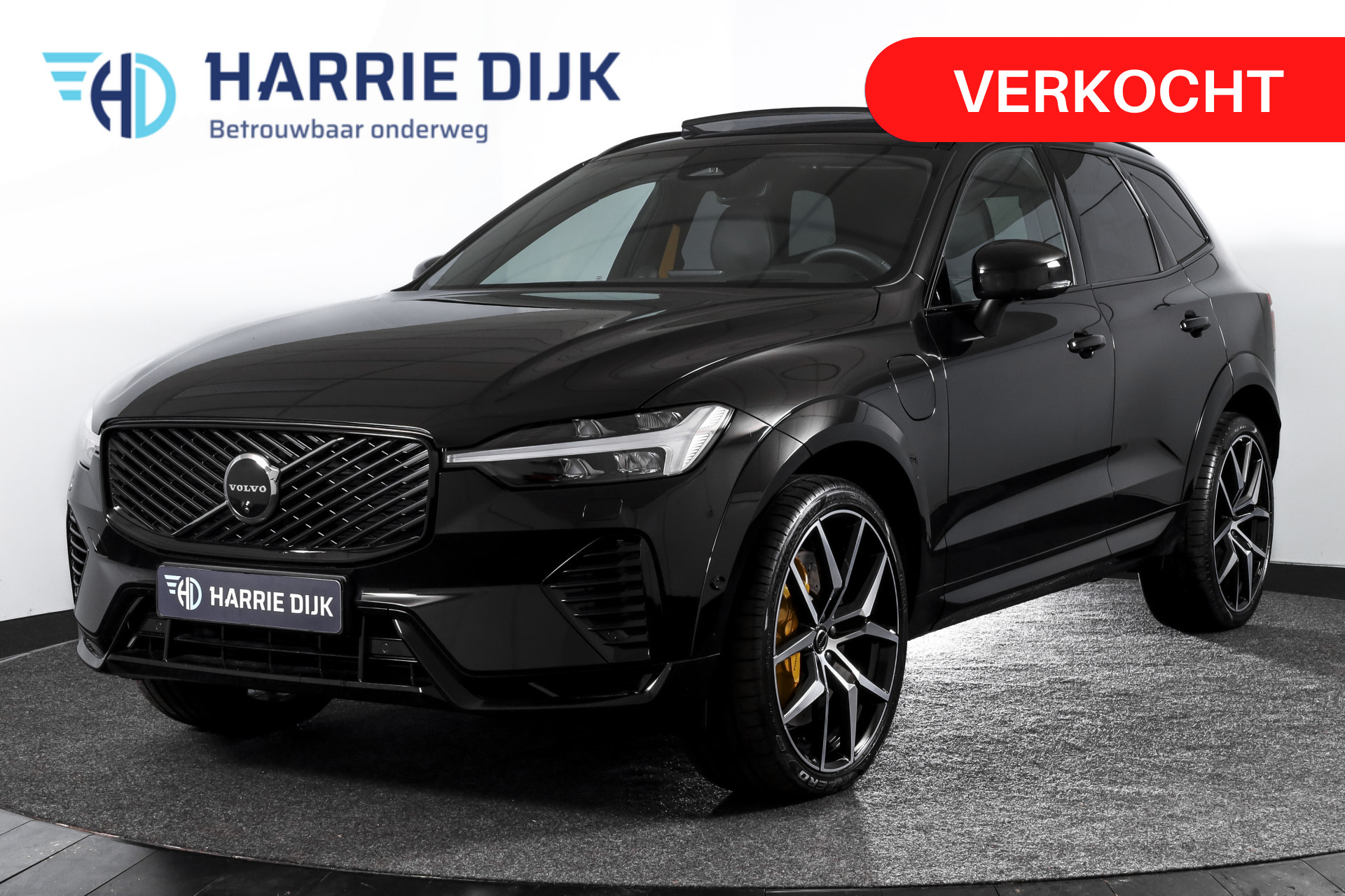 Volvo Xc60 2.0 T8 Plug-in-hybrid AWD Polestar Engineered - Facelift MY26 2025 - voorkant