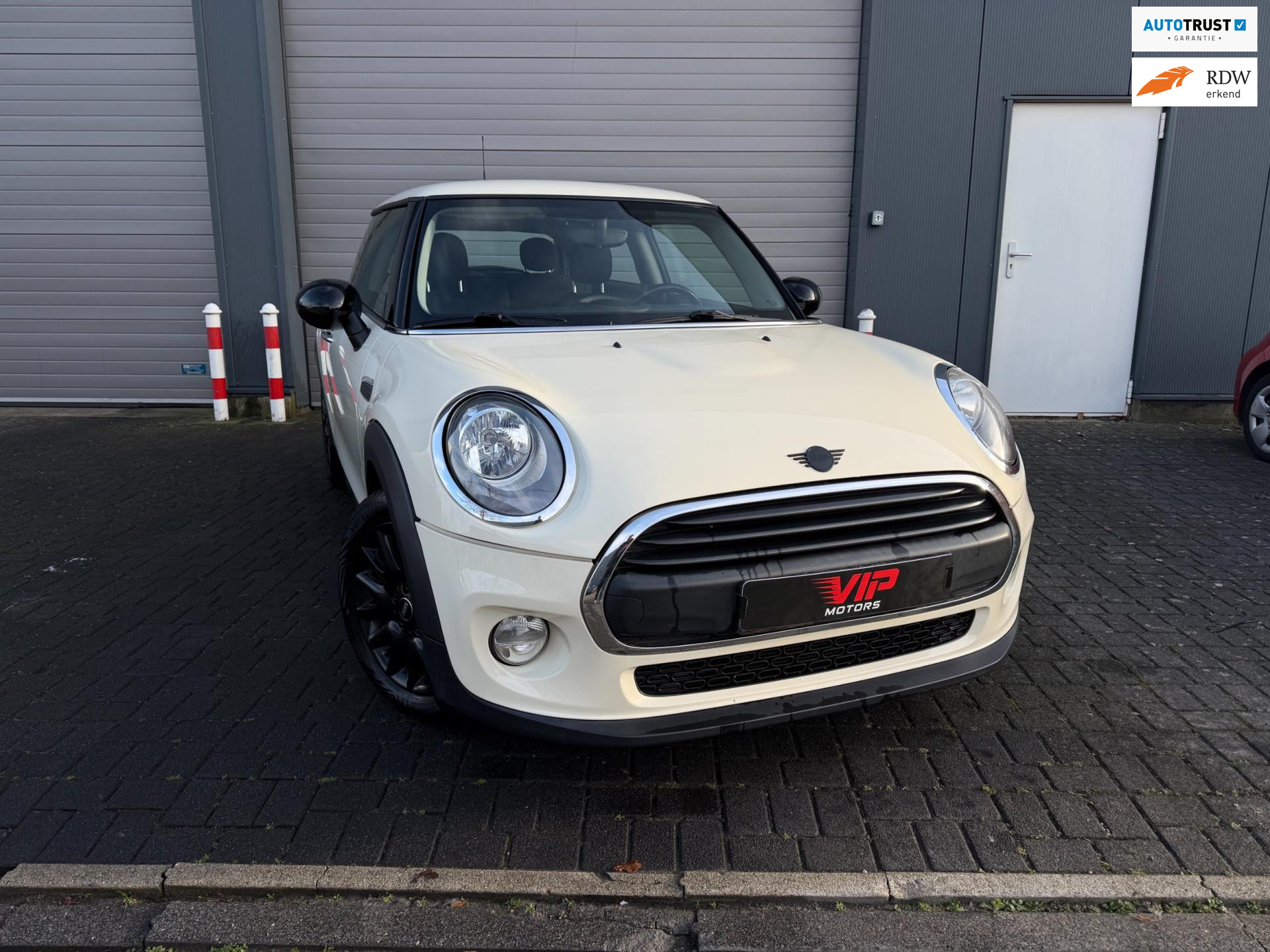 Foto van MINI ONE