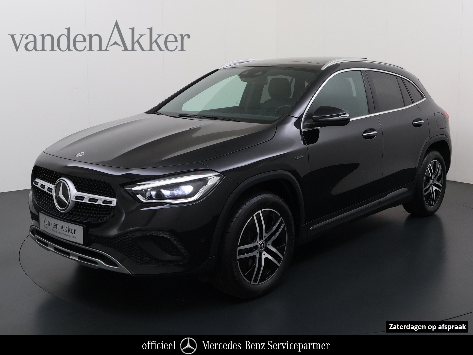 Mercedes-Benz Gla 250 E 250e // Panoramadak // Memory // MultiBeam LED // Carplay // Keyless // Augmented Reality Sfeerverlichting 2020 - voorkant