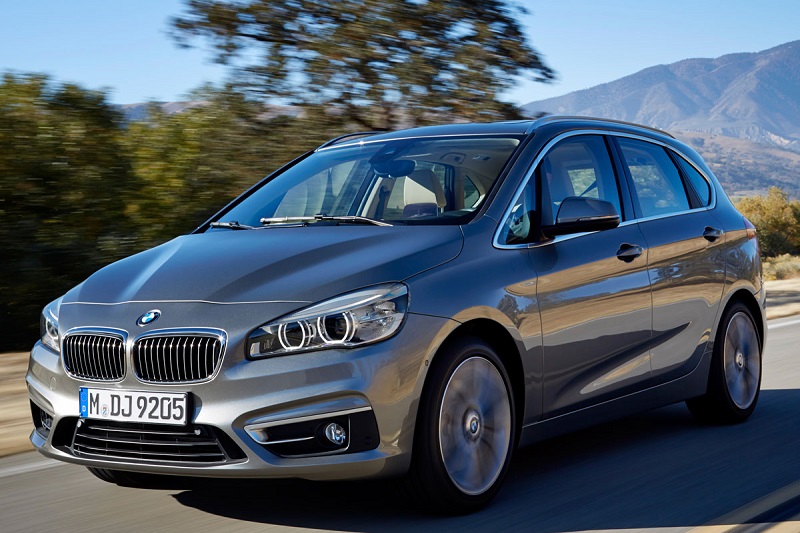 BMW 2-serie Active Tourer 218d Sport 2016 - voorkant