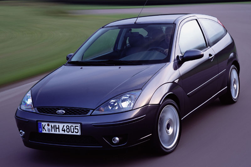 Ford Focus 1.6-16V Ambiente 2004 - voorkant
