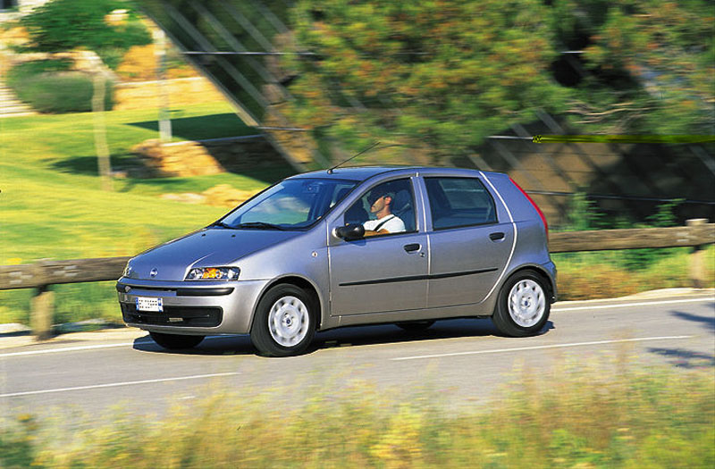 Fiat Punto 1.2-16V ELX Speedgear 2000 - voorkant