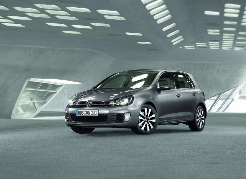 Volkswagen Golf 2.0 GTD 2010 - voorkant