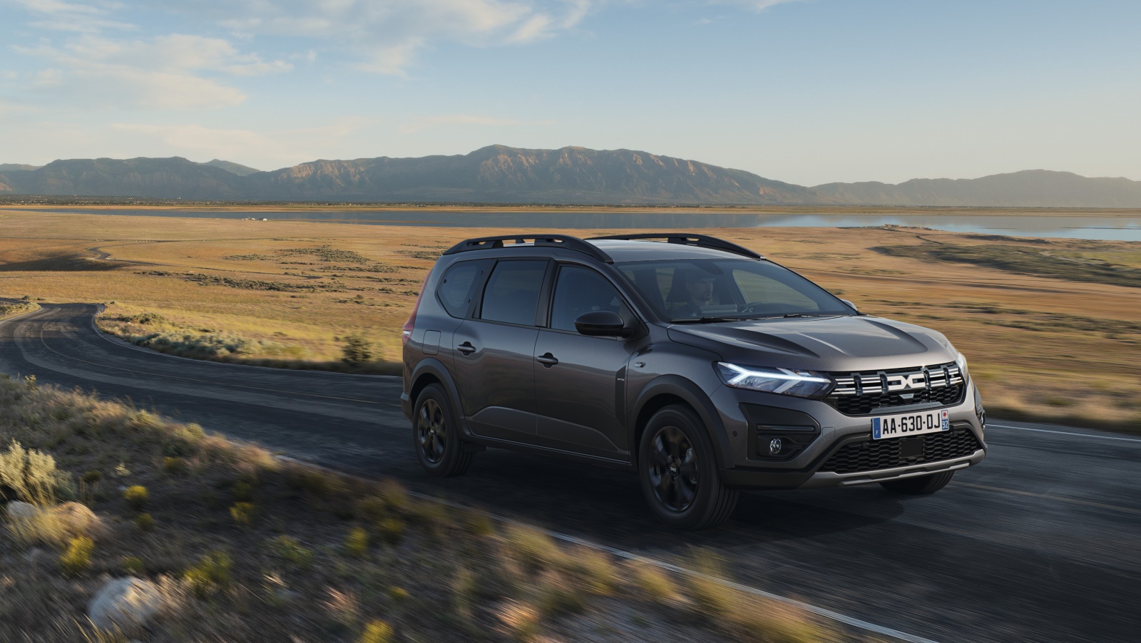 Dacia Jogger 1.6 Hybrid 140 Extreme 7p. 2023 - voorkant