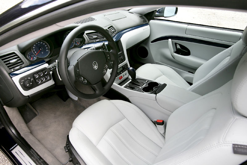 Foto van Maserati Grancabrio