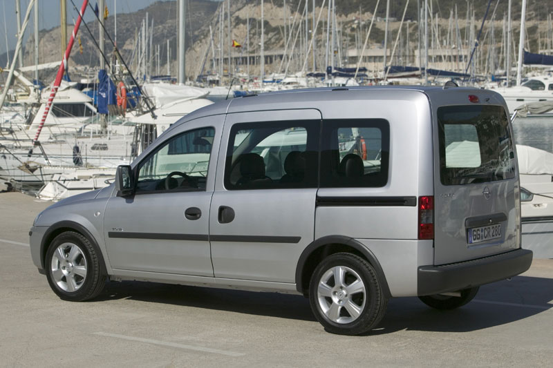 Foto van Opel Tour