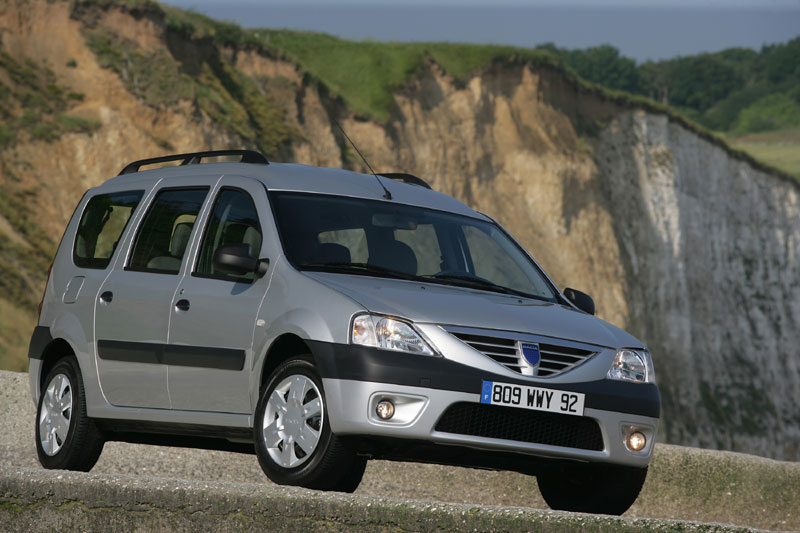 Dacia Logan MCV 1.6 Ambiance 7p. 2008 - voorkant