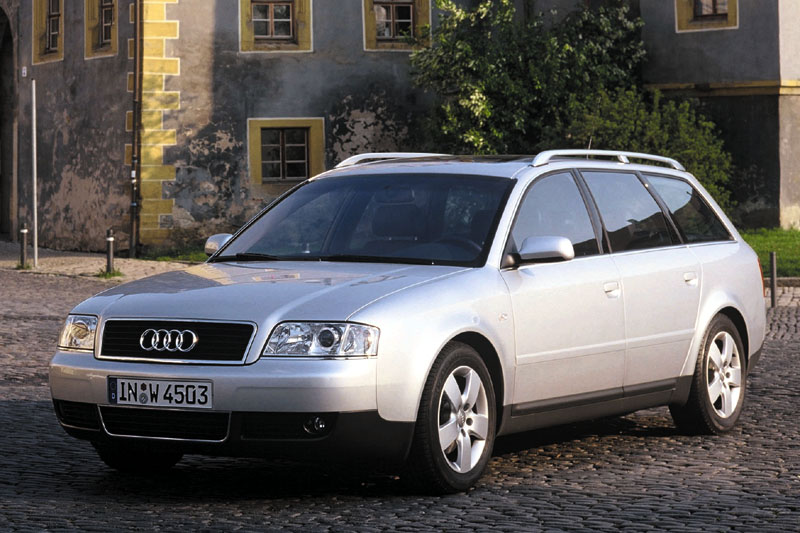 Audi A6 Avant 2.5 TDI MT 2004 - voorkant