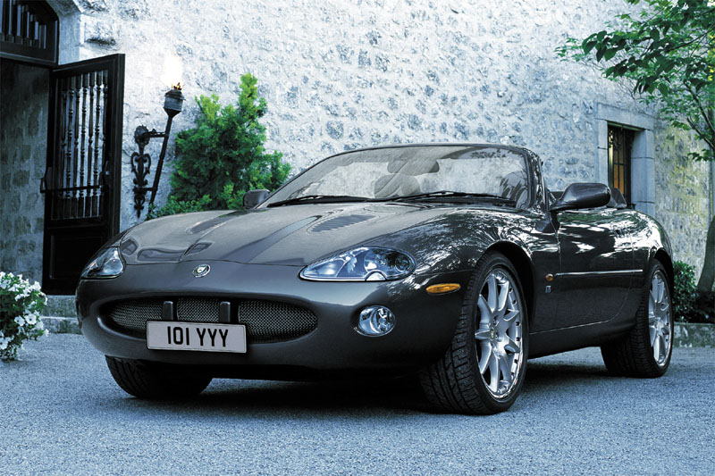 Jaguar XKR 4.2 V8 Convertible 2003 - voorkant