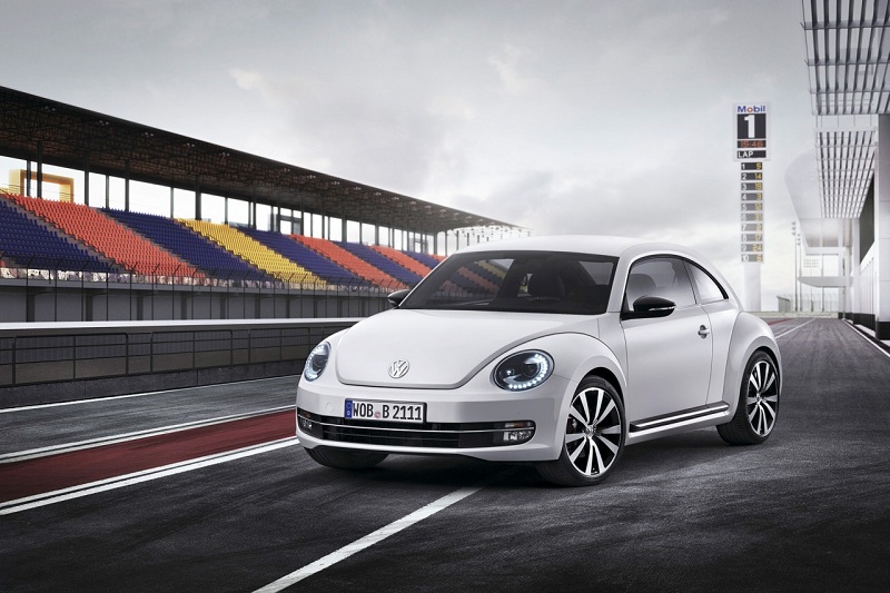 Volkswagen Beetle 1.6 TDI Design 2014 - voorkant
