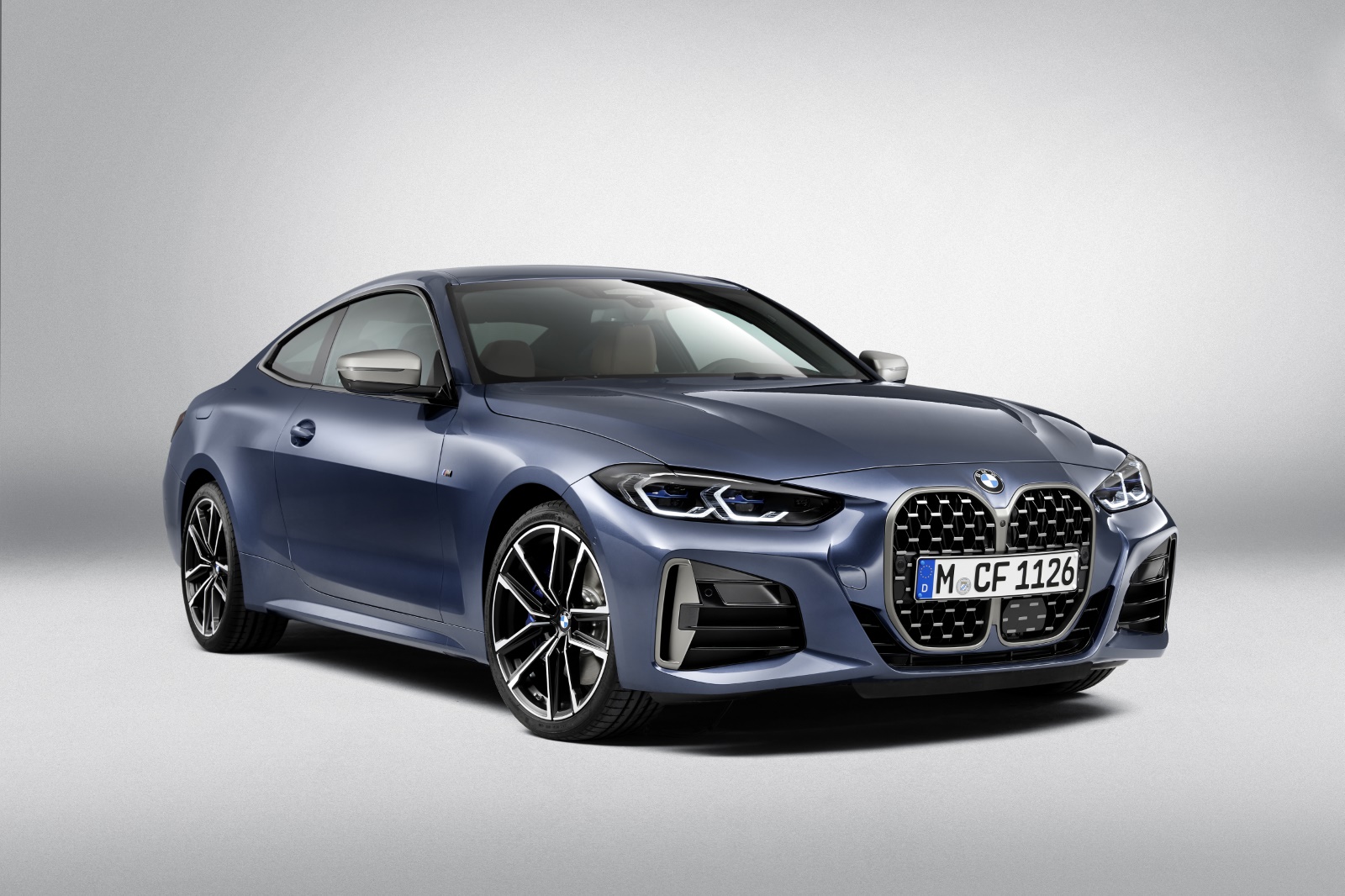 BMW 4-serie Coupé 420i High Executive 2021 - voorkant