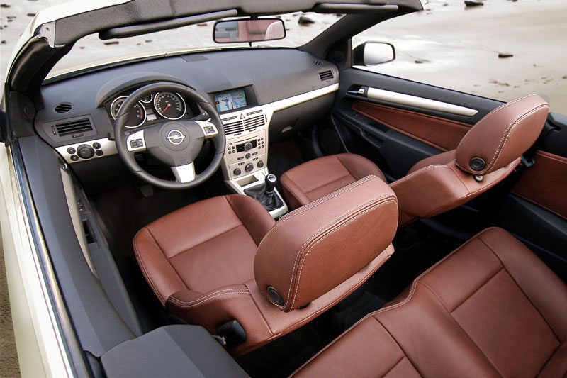 Foto van Opel Astra Twintop