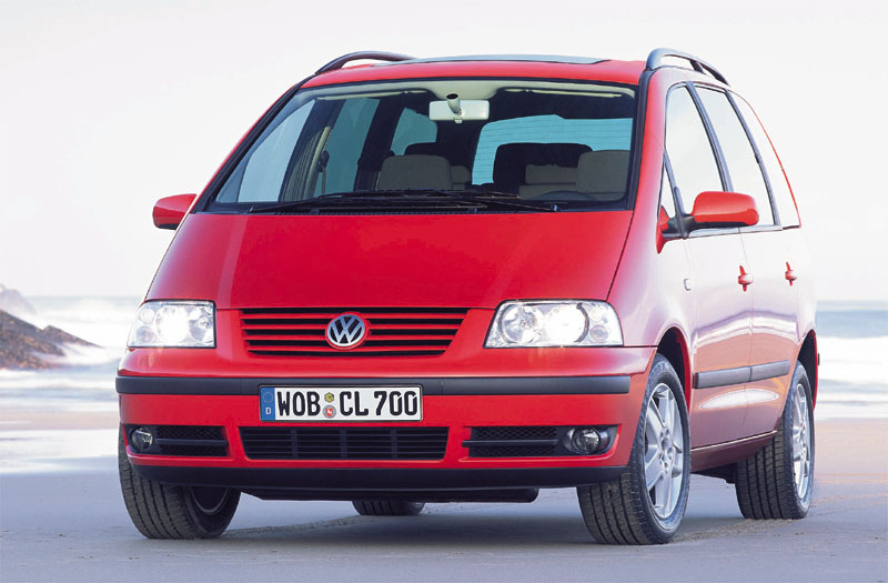 Volkswagen Sharan 2.0 Trendline 2010 - voorkant