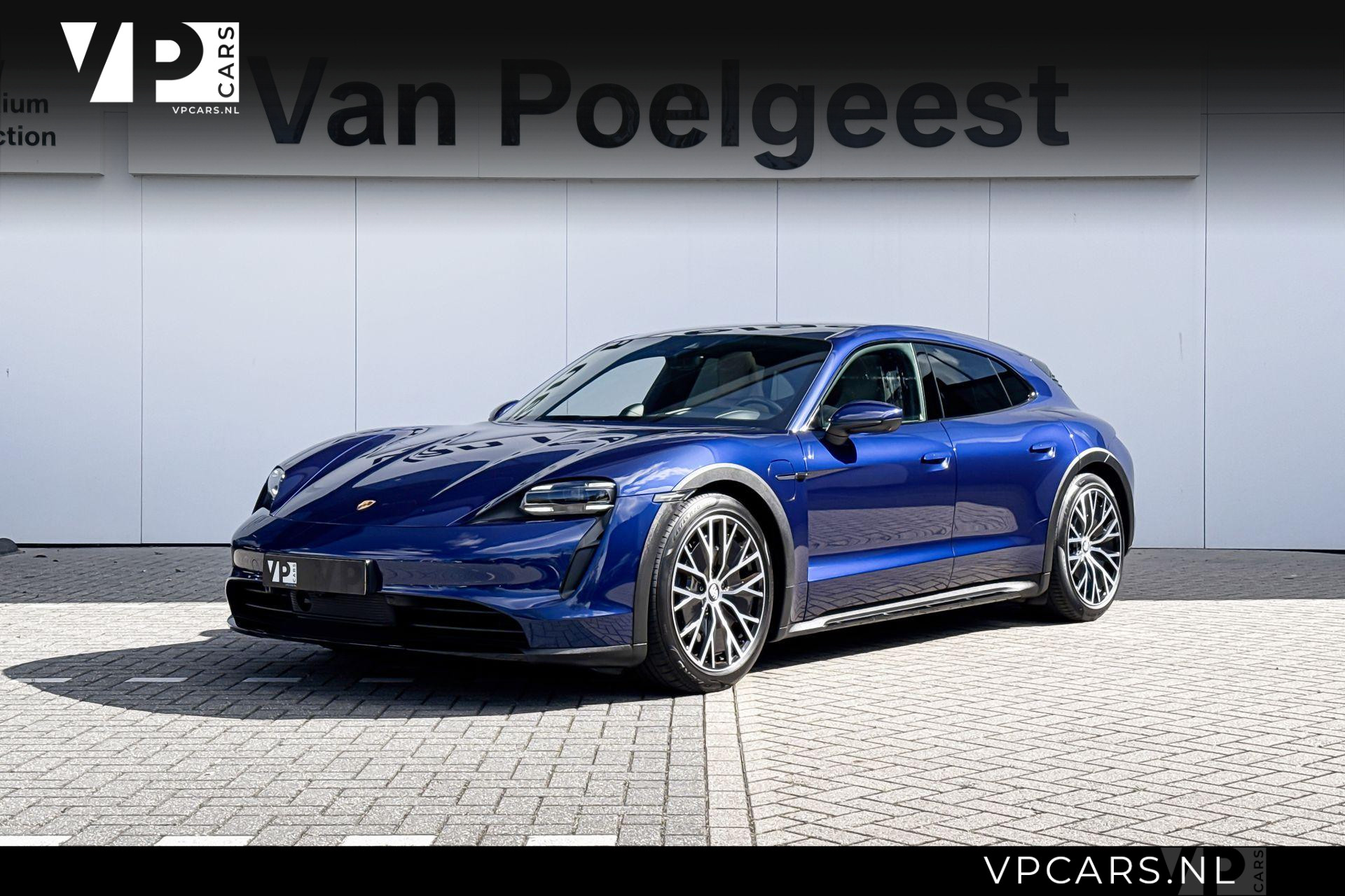 Foto van PORSCHE TAYCAN 4