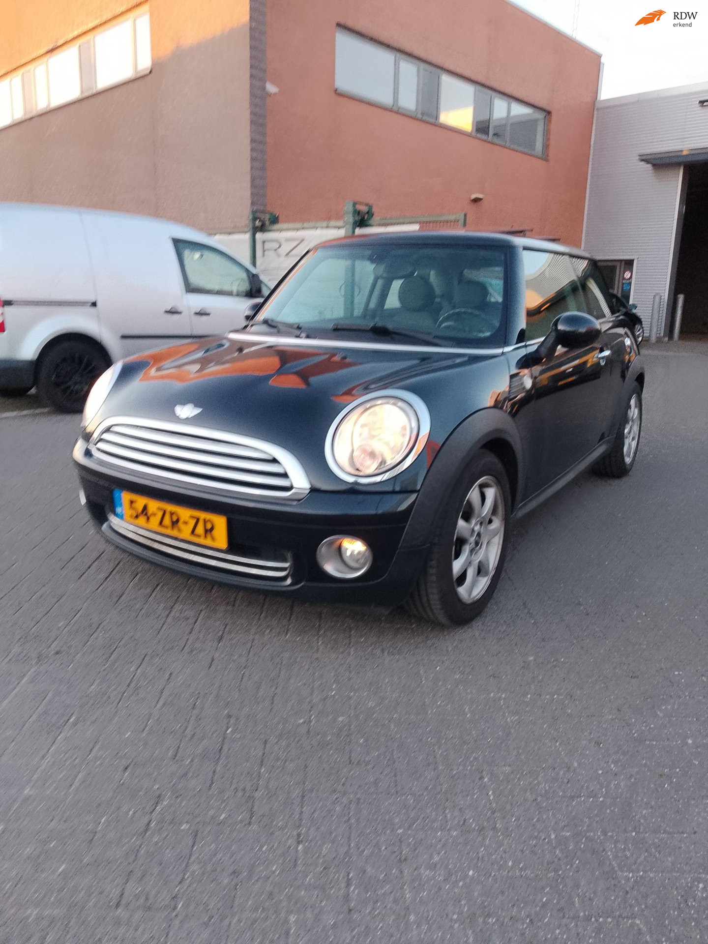 Foto van MINI MINI COOPER