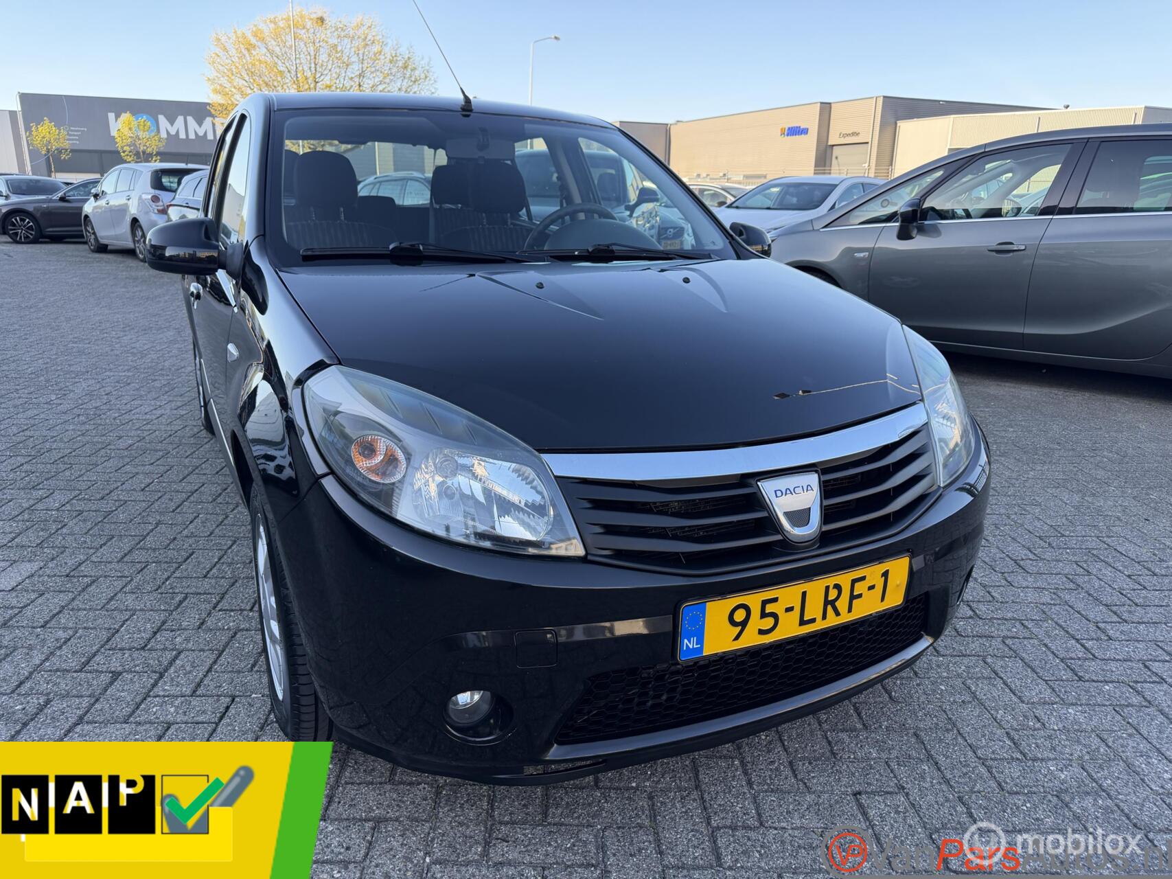 Foto van DACIA SANDERO