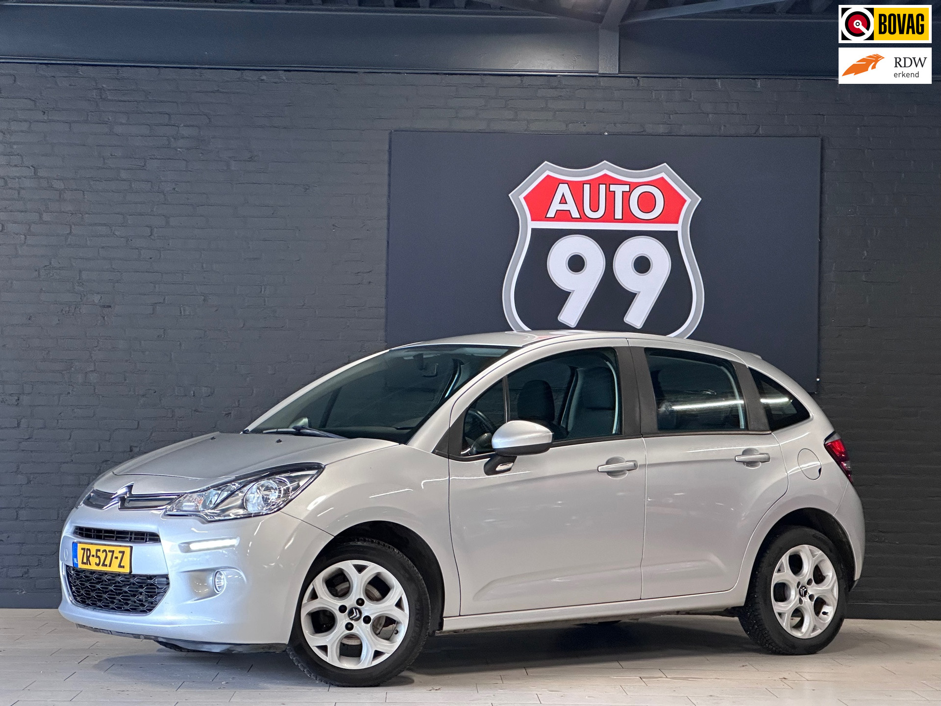 Citroen C3 1.2 PureTech Feel Edition AUTO / CRUISE / AIRCO 2016 - voorkant