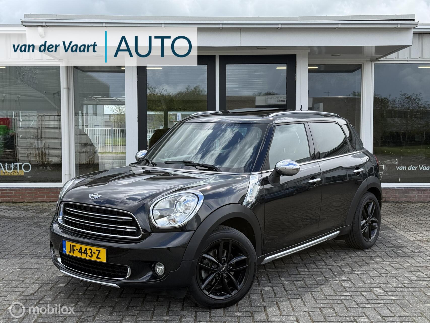 Foto van MINI COOPER