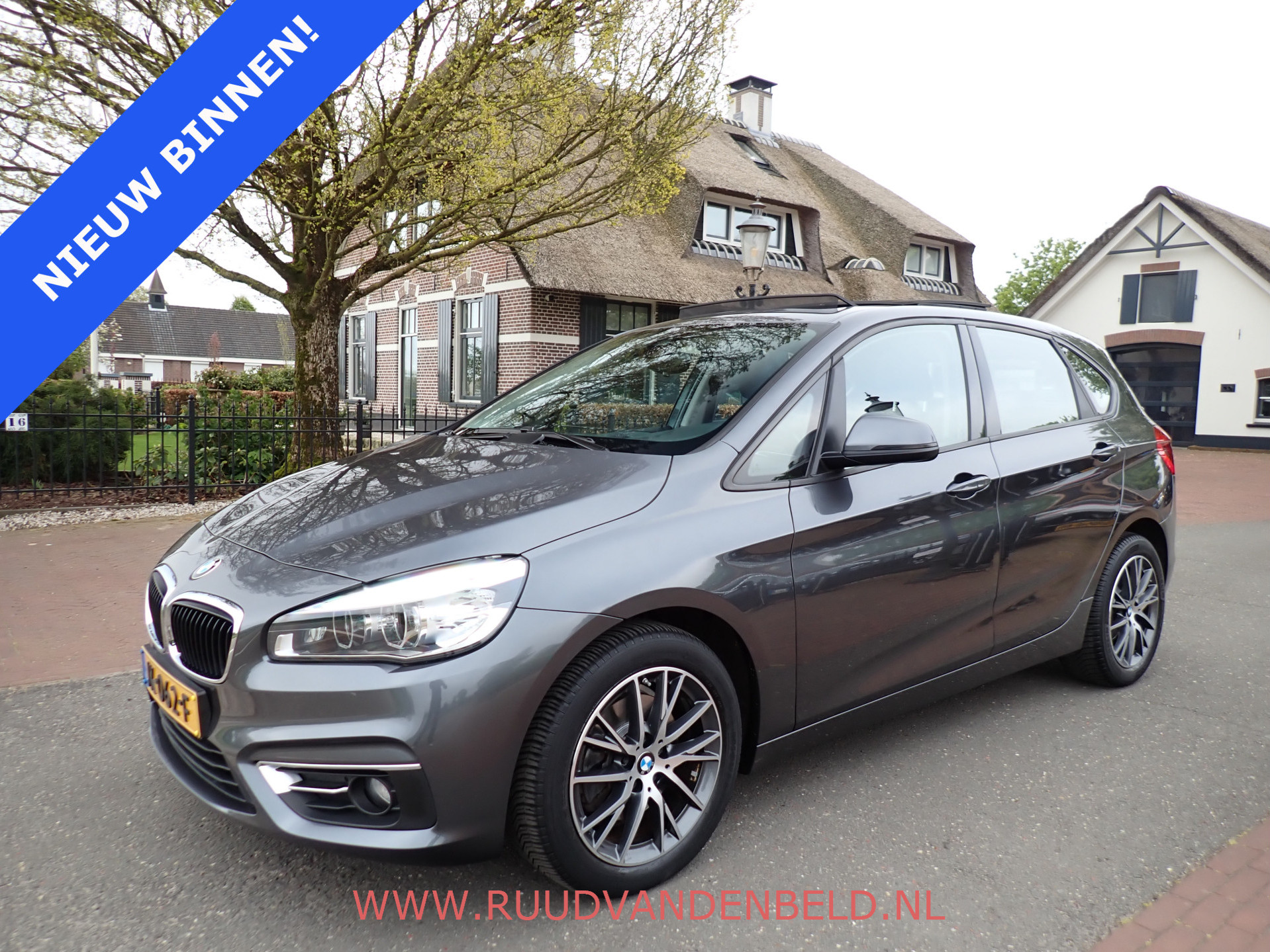Foto van BMW 220I ACTIVE TOURER