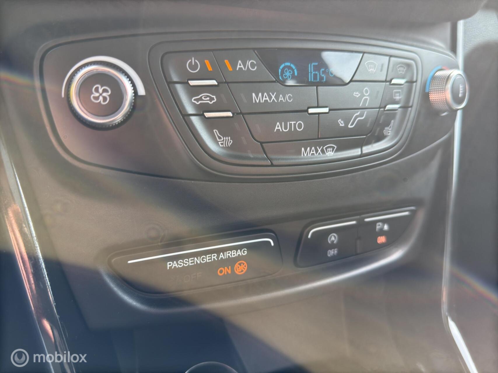 Foto van Ford B-max