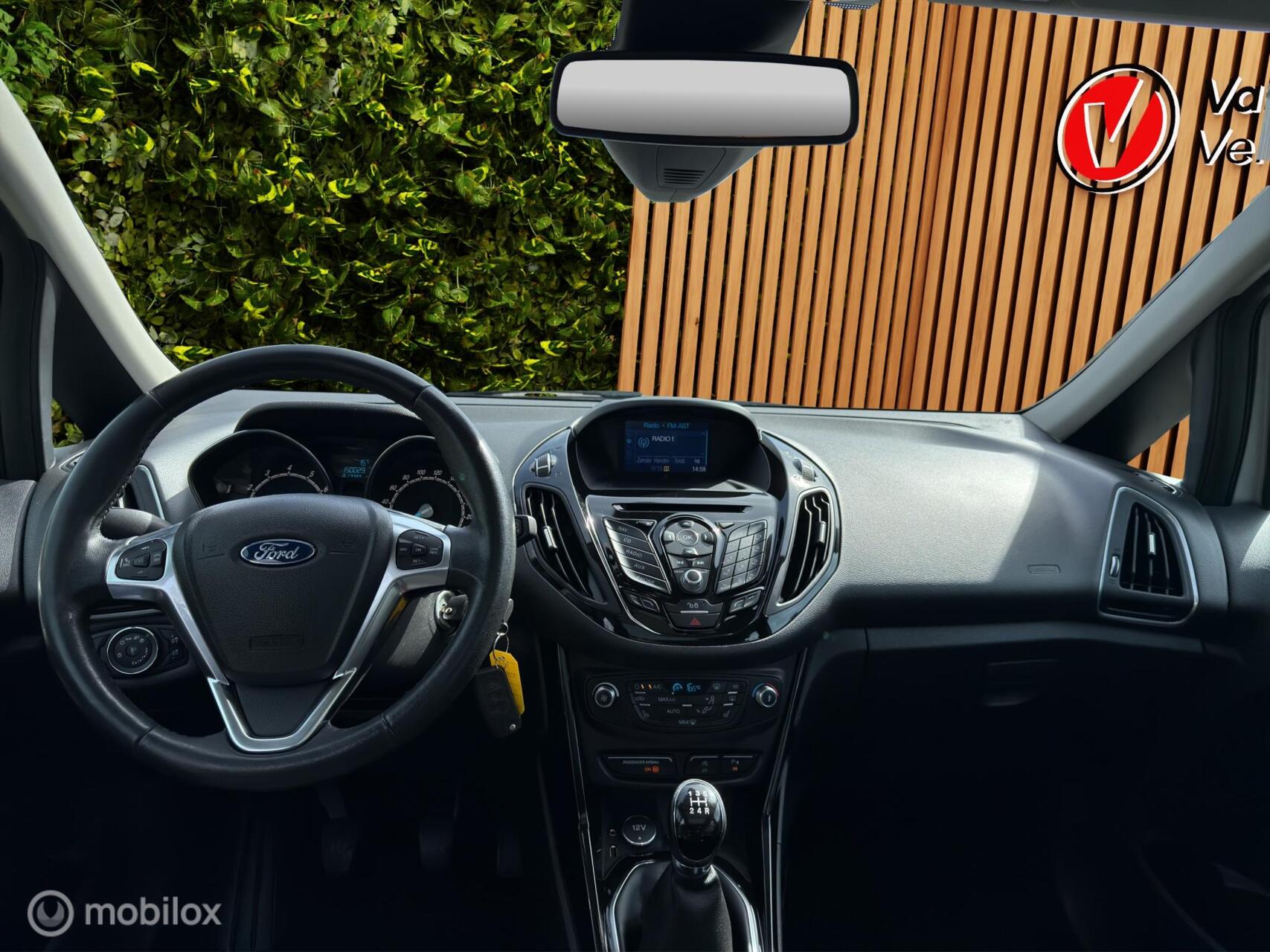 Foto van Ford B-max