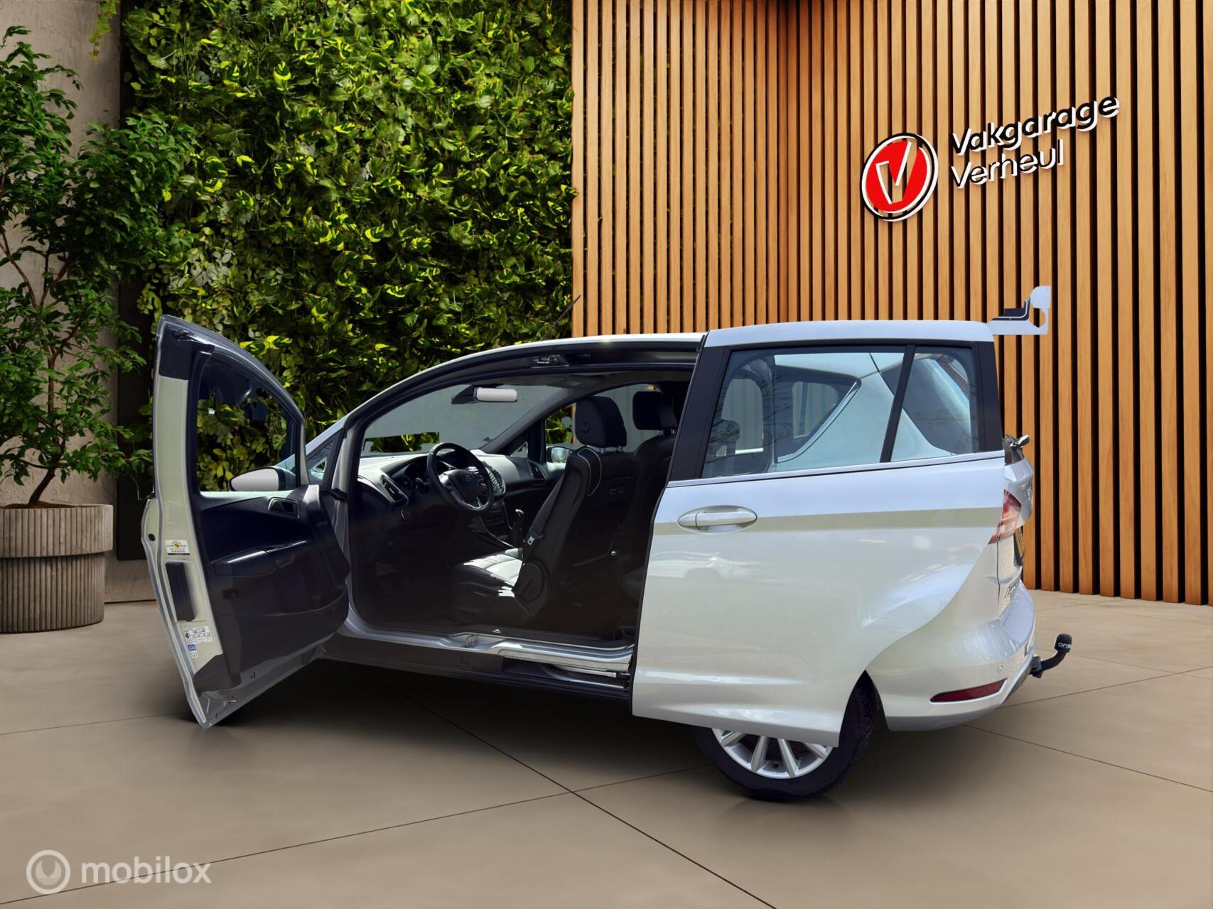 Foto van Ford B-max