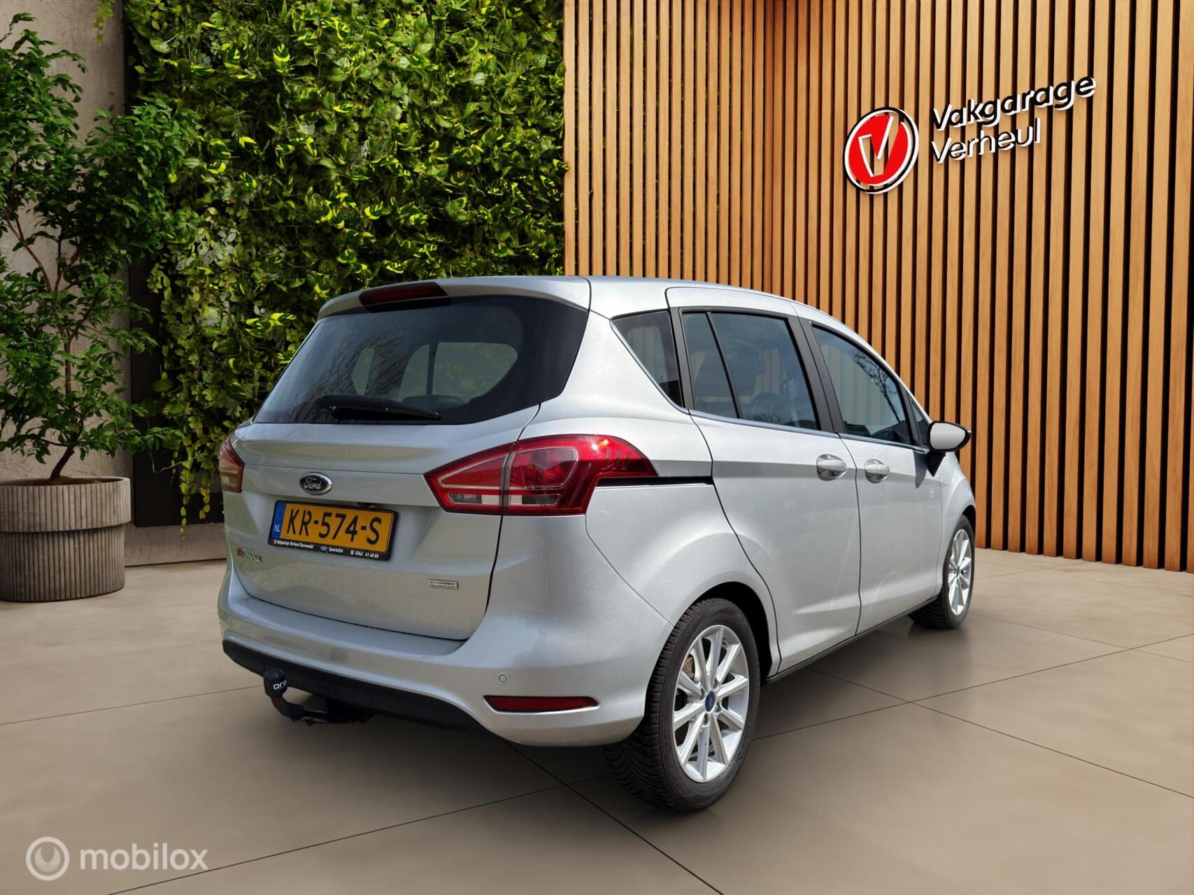 Foto van Ford B-max