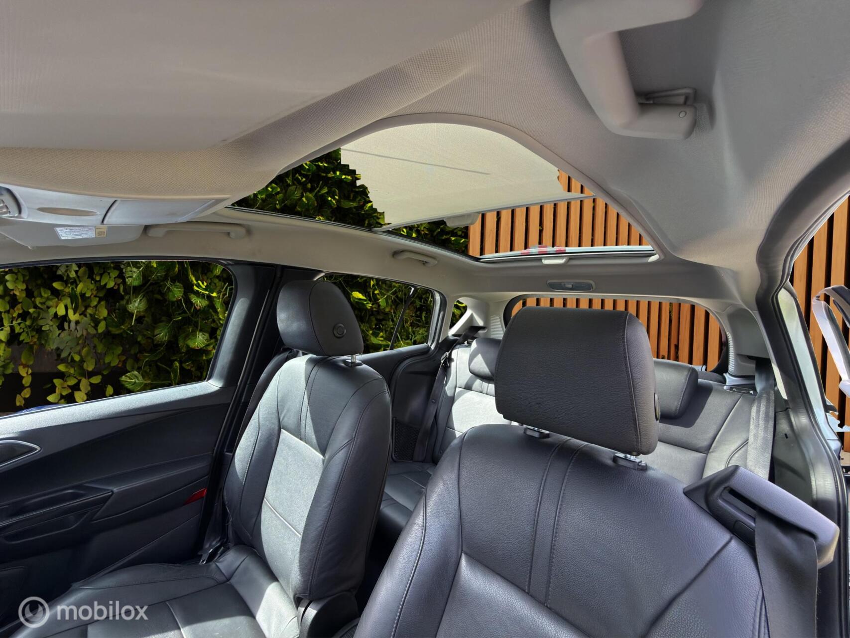 Foto van Ford B-max