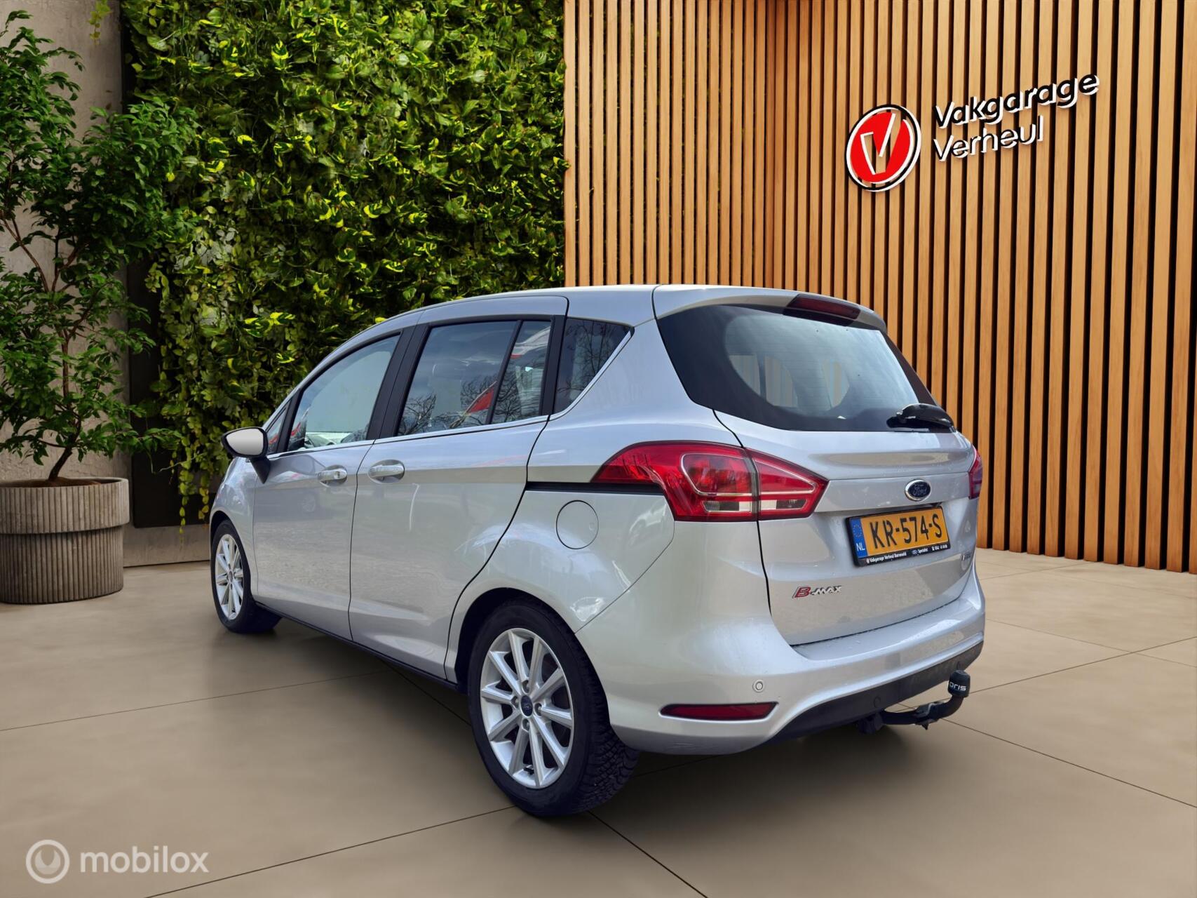 Foto van Ford B-max