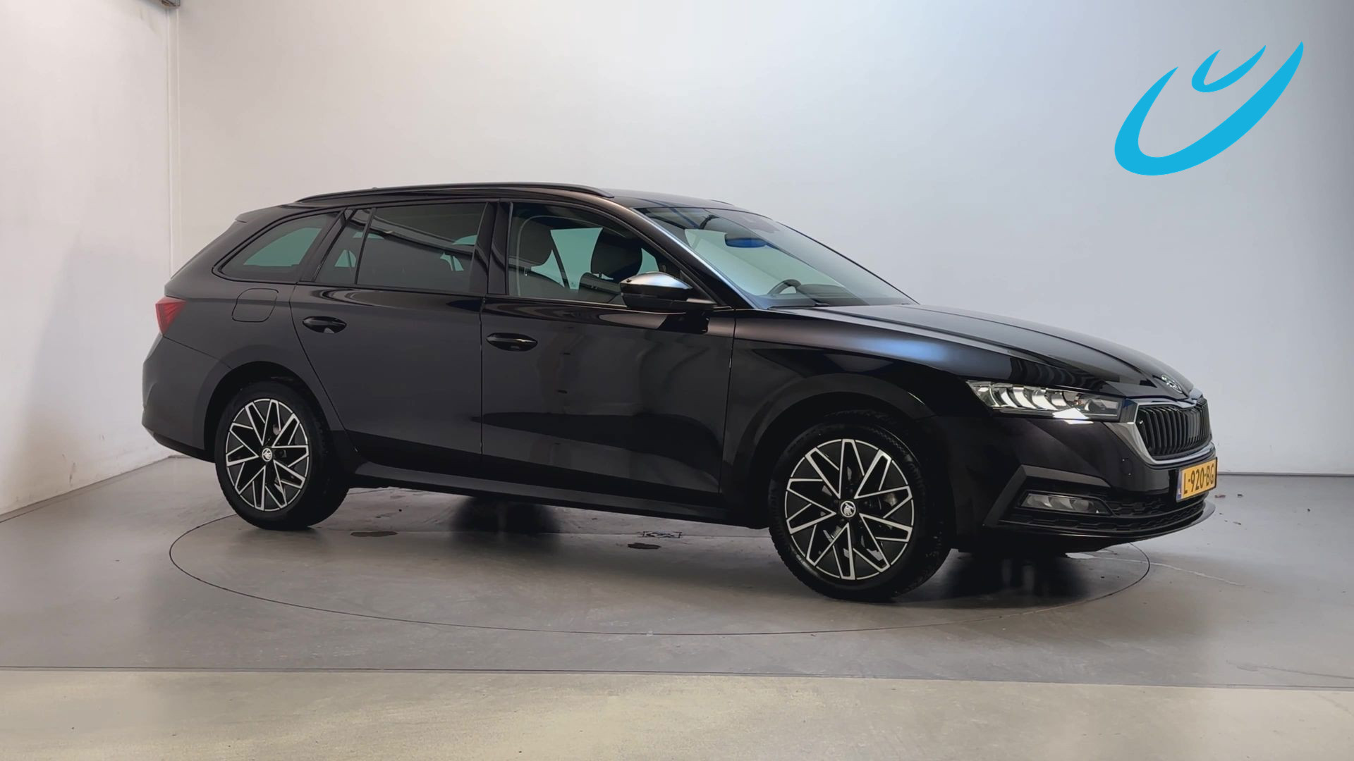 Skoda Octavia 1.0 TSI Business Edition 2021 - voorkant