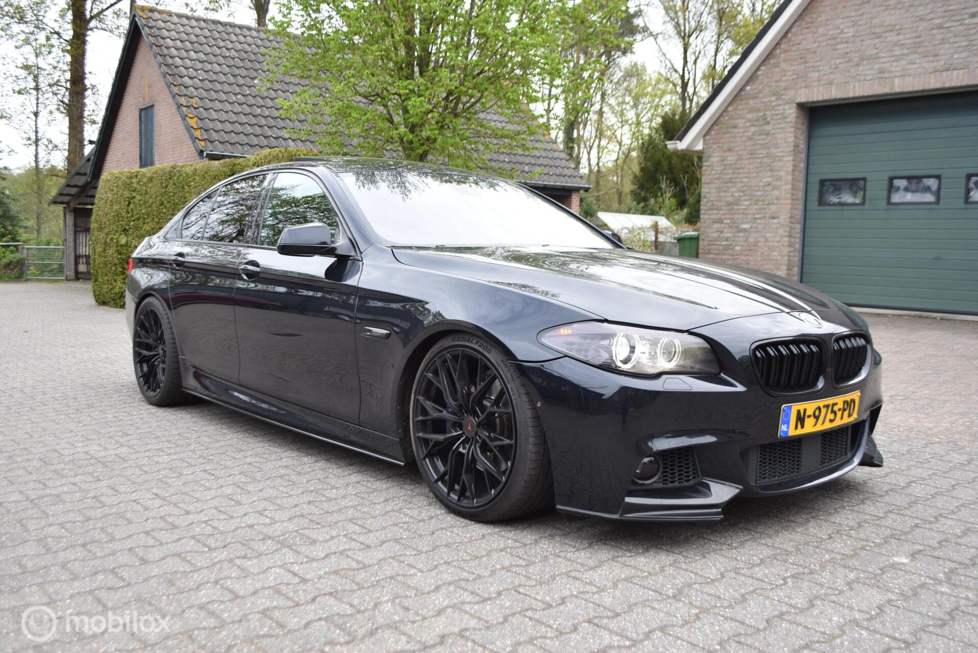 BMW 5er Reihe 535xi High Exe M Sport voll Aut 2012 - voorkant