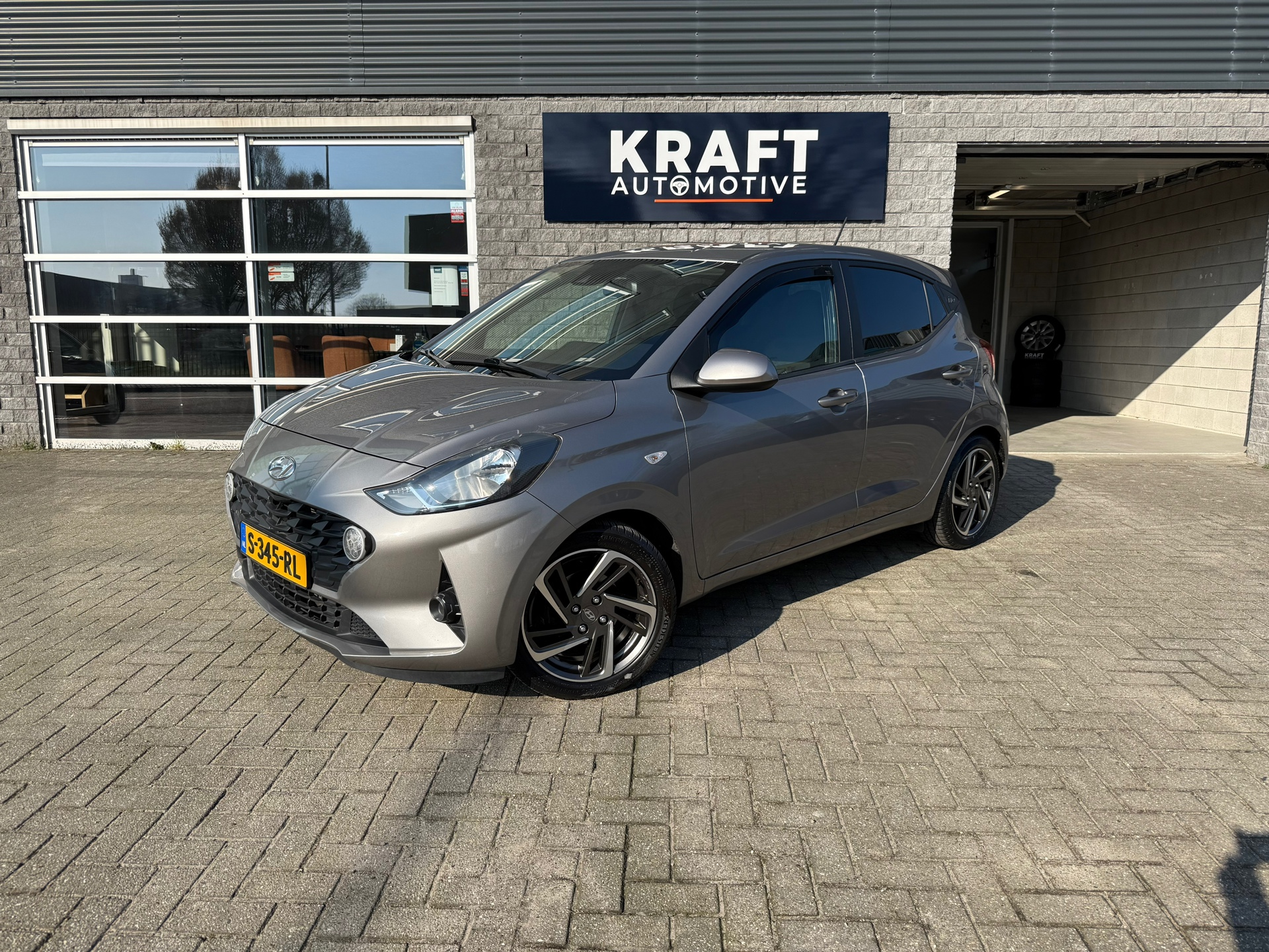 Hyundai I10 1.0 Premium | Full option | Cruise | Camera | Apple Carplay | Clima | LMV | 5 Deurs | 2020 - voorkant