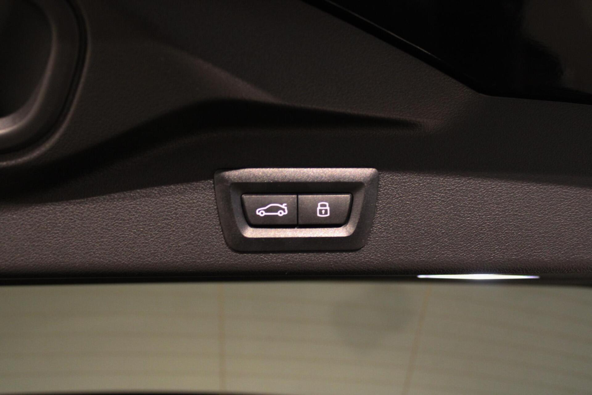 Foto van BMW X5 Xdrive50e
