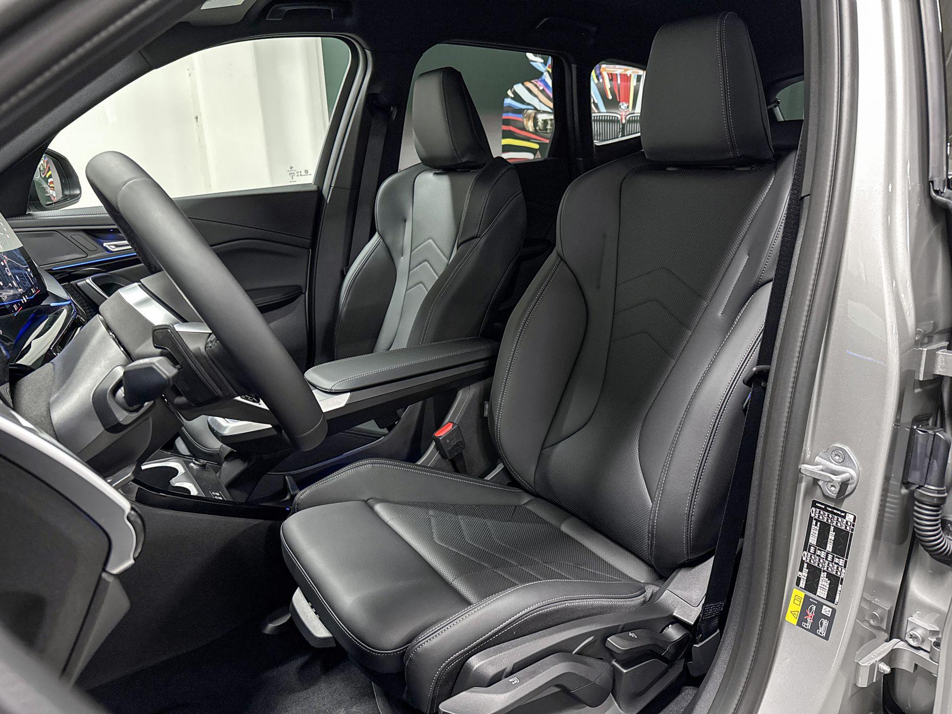 Foto van BMW Ix1 Edrive20