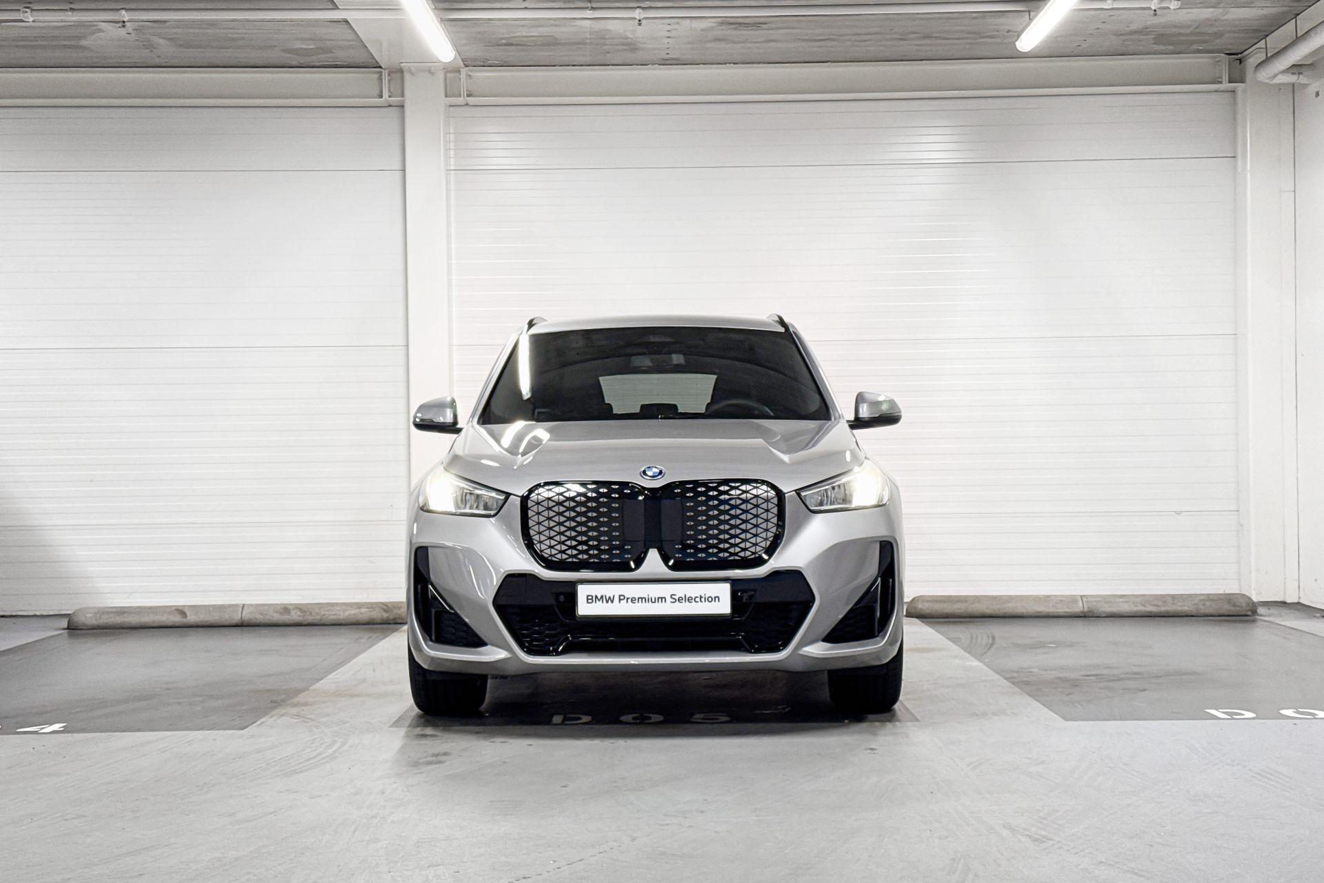 Foto van BMW Ix1 Edrive20