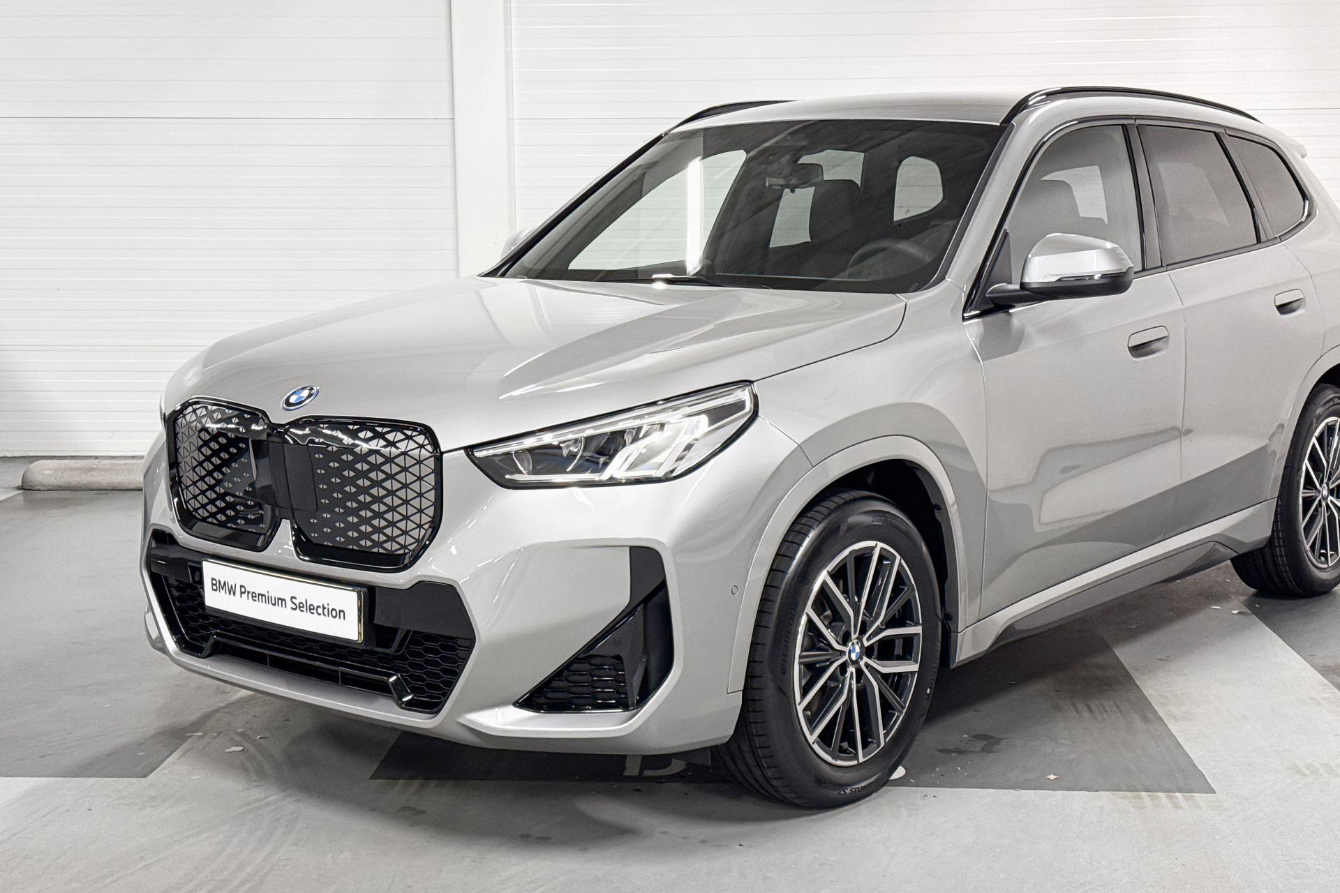 Foto van BMW Ix1 Edrive20