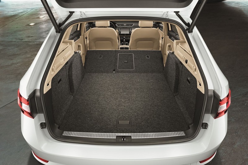 Foto van Skoda Superb Combi