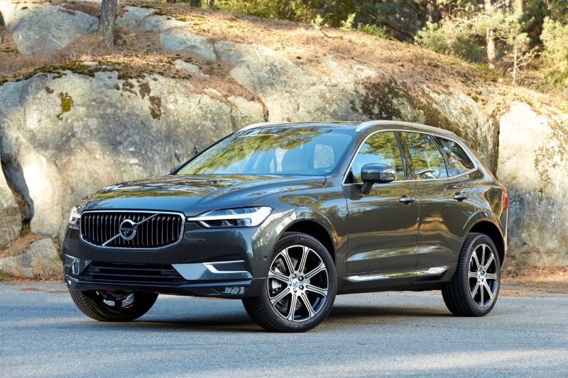 Volvo Xc60 2.0 D4 AWD Momentum 2017 - voorkant