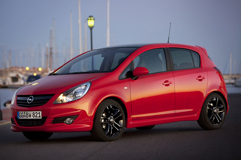 Opel Corsa 1.2-16V Cosmo 2010 - voorkant